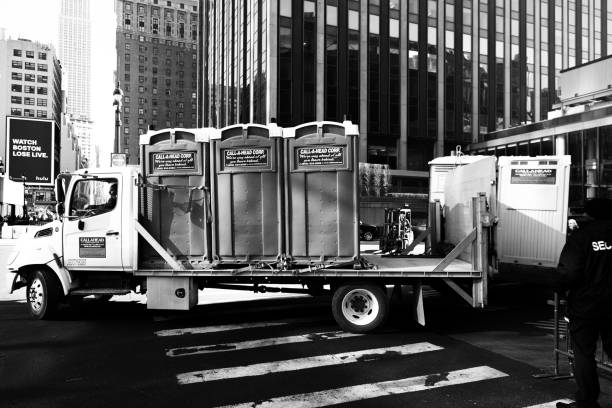 Best Porta potty delivery and setup  in Wanatah, IN